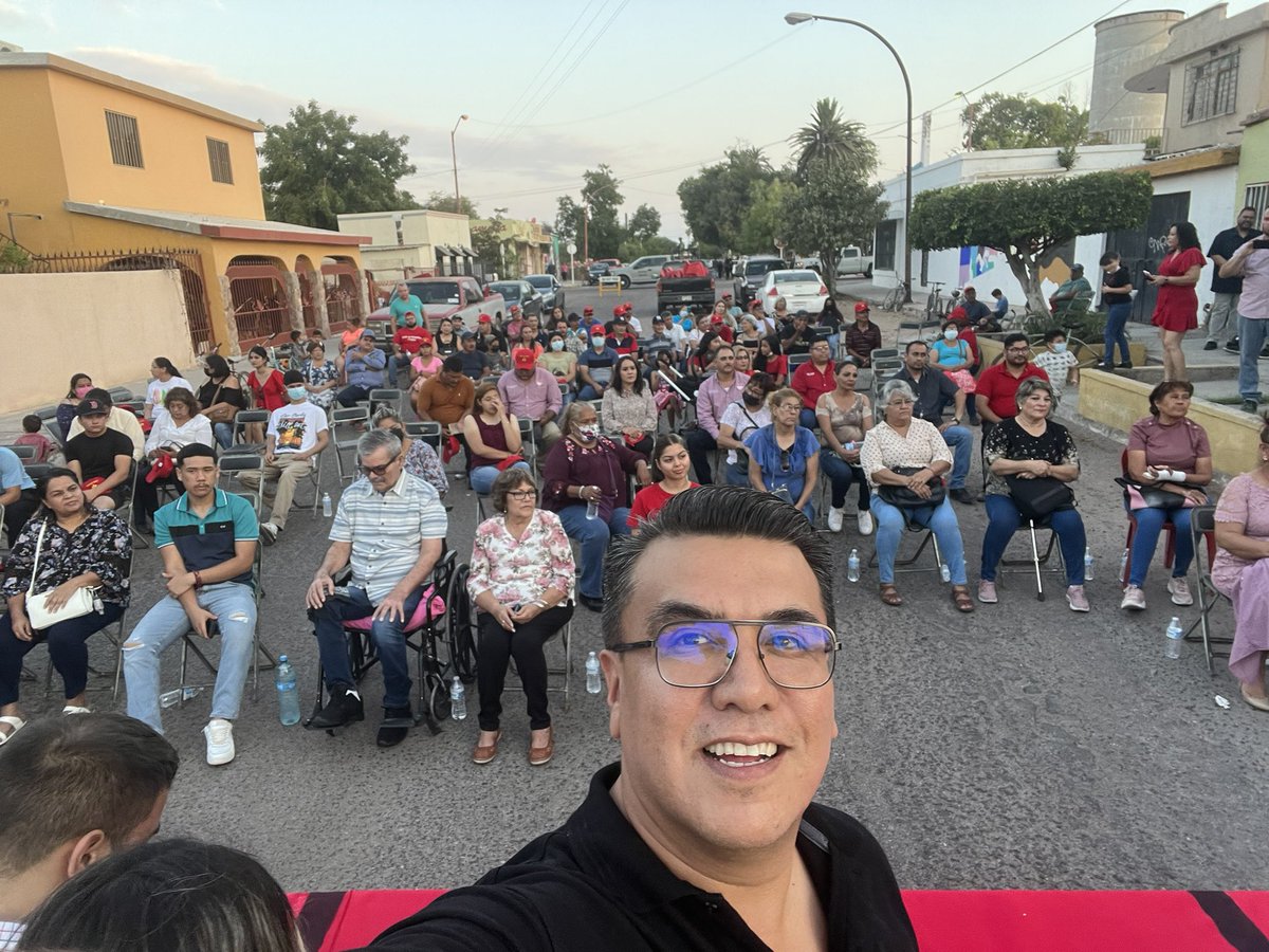 ramon_flores_'s tweet photo. Desde la ciudad Jardín, inauguración Oficinas PT Empalme, un gusto saludar a la militancia @PTSonora comprometidos a seguir esta lucha del lado pueblo. @geovanna_b @AlbertoAnayaGt @PTnacionalMX https://t.co/KhqKLwVMLP