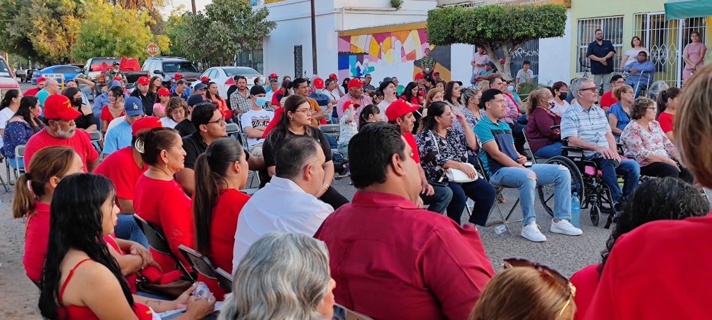 ramon_flores_'s tweet photo. Desde la ciudad Jardín, inauguración Oficinas PT Empalme, un gusto saludar a la militancia @PTSonora comprometidos a seguir esta lucha del lado pueblo. @geovanna_b @AlbertoAnayaGt @PTnacionalMX https://t.co/KhqKLwVMLP