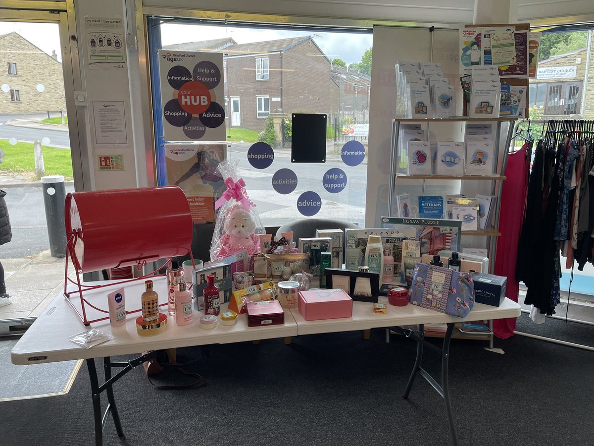 ninniejane's tweet photo. Everyone loves a Tombola! Visit the Idle hub and get yourself some raffle tickets some great prizes to be won @AgeUKBradford https://t.co/a1EAv0R43Q