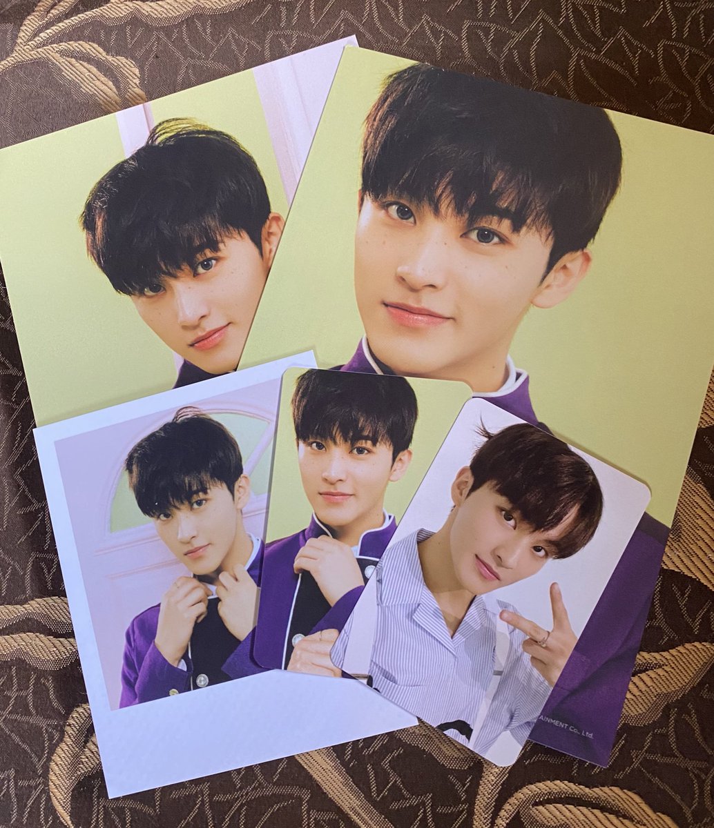 ciopeecart's tweet photo. ꒰ #Ciollection ꒱

☺︎ hiiii @orangelemonshop !! my mark photopack arrived already ^^ tysm for packing it well and for the smooth transaction. thx so much 🫶🏼🤎

#OrangeLemonHAUL https://t.co/AgNMXIe9Fg