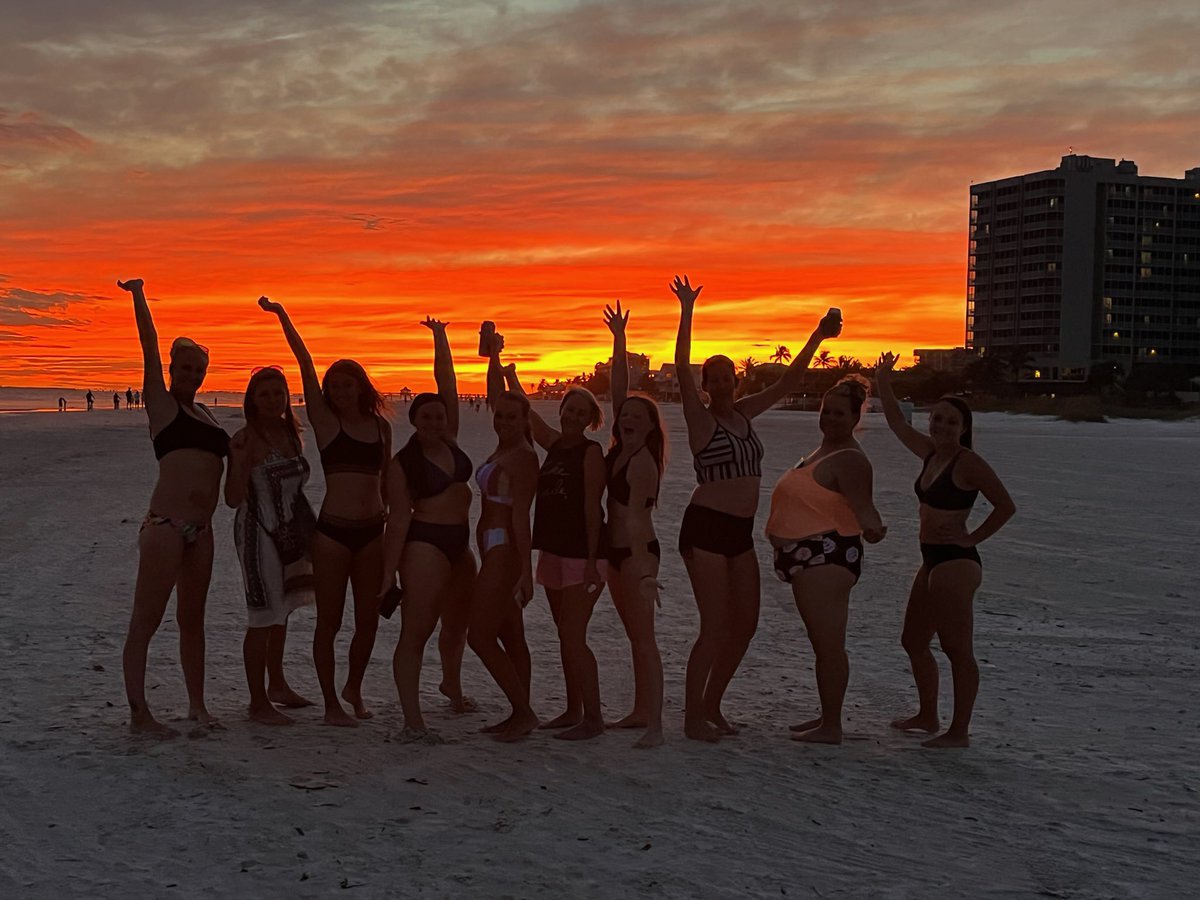 KayzleeB's tweet photo. Take me back to Florida cause I think all the actual bullshit in life paused..😅 https://t.co/Mjt3xCyB3X