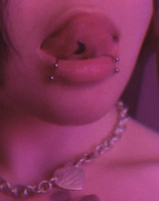 2 pic. New moon tongue ring https://t.co/eZ3ylXeb01