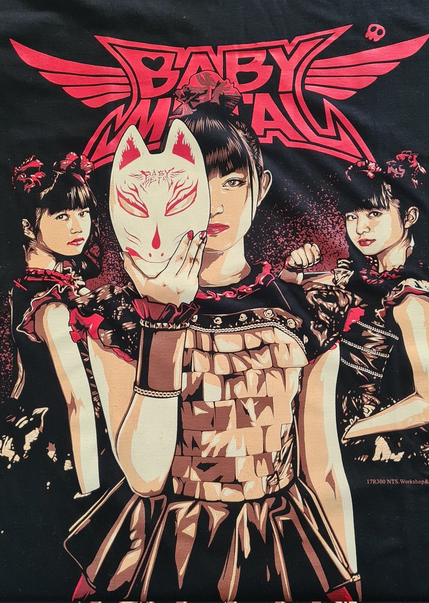 VICTORYNOODLEZ1's tweet photo. My 1st bit of BabyMetal Merch 😍 https://t.co/muTFdNsC08