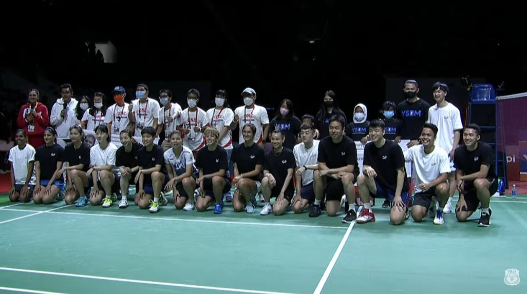 Dilapangan seperti musuh disini seperti keluarga cemara adem banget makin sayang kalian Badminton World dan terimakasih untuk Greysia Polli yang selama ini sudah mengharumkan nama indonesia di kanca badminton dunia sukses dimanapun kamu berada 😍😘

#TerimaKasihGreysiaPolii
