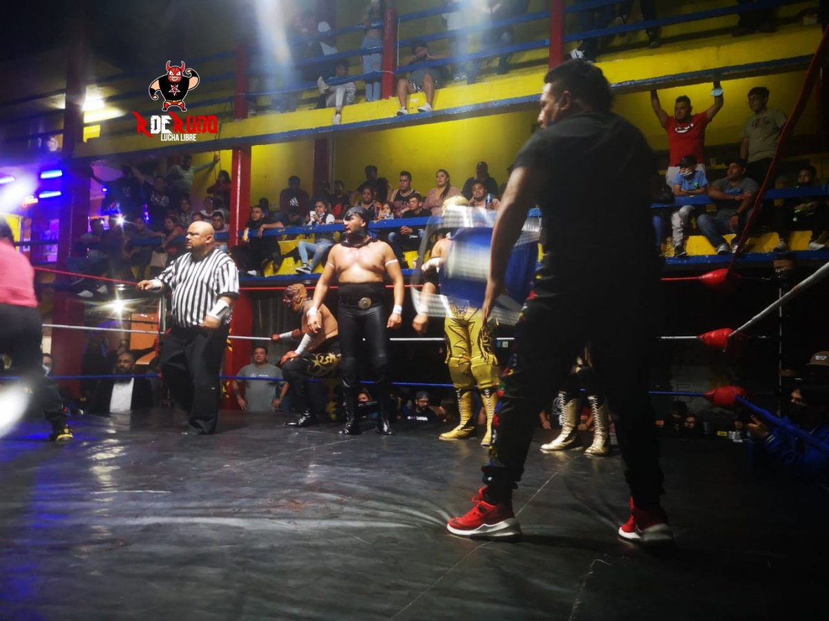 rderudolucha's tweet image. Inframundo, Explosivo, Gran Markus e Hijo de Gran Markus 
Vs Capo del Norte y Sur, Pistolero Negro y centauro 
Quedó sin decisión ya que los diabólicos llegaron a interrumpir el encuentro 

#luchalibrecm #rderudo