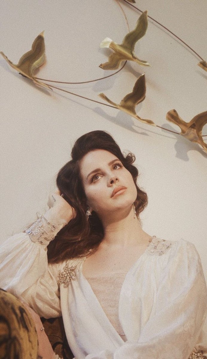 Roserinkatz30's tweet photo. there are officially 10 days left until the birthday of this beautiful being.
Blessed is the day that Lana Del Rey saw the light of the world, I love you Queen of the alternative
#LanaDelRey #Queenofalternative
#LanaDelRay https://t.co/3oOQyiDiGd