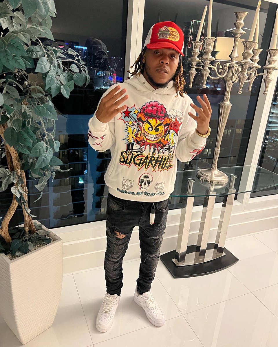 malquinon24's tweet photo. I can tell you I’m proud of myself 🤞🏽It’s a couple nigga ima catch when they slip 💨💔 https://t.co/qMri3UxtWW
