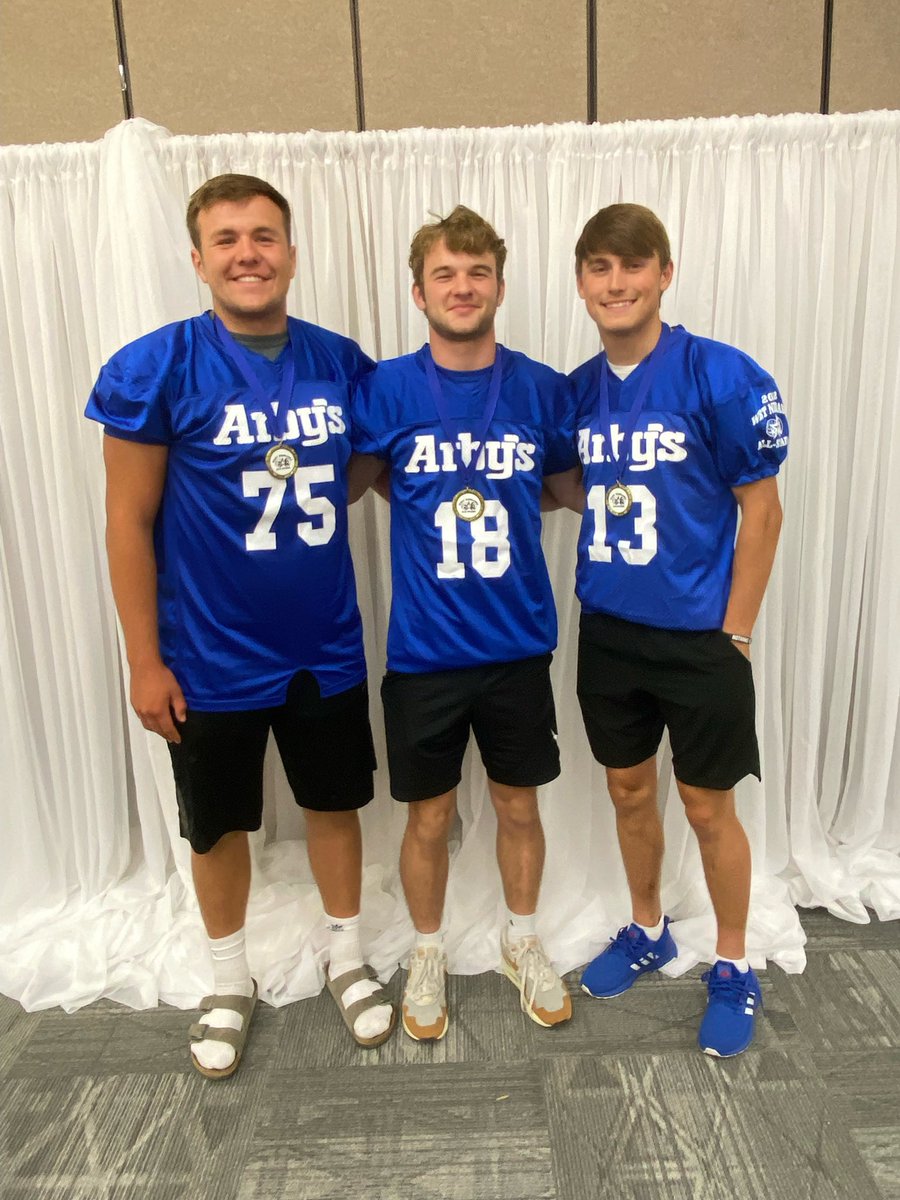 The Bulldogs showed out and helped the East squad pull out a 31-24 victory in Scottsbluff tonight with <a href="/KadeMohr1/">Kade Mohr</a> scoring a second half touchdown. <a href="/CalebTonk/">caleb</a> and @RyanKaminski11 also made huge impacts in the win!