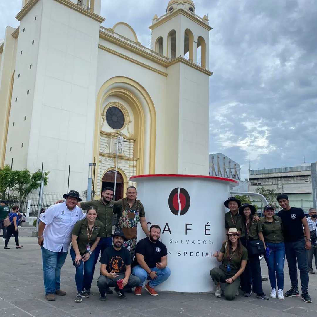 aygcafe_publici's tweet photo. Hoy fué un día especial... @ConsejoCafeSV gracias por hacernos parte de ustedes. #cafees #cafeelsalvador #CentroHistoricoSS https://t.co/OoDwwyEtPf