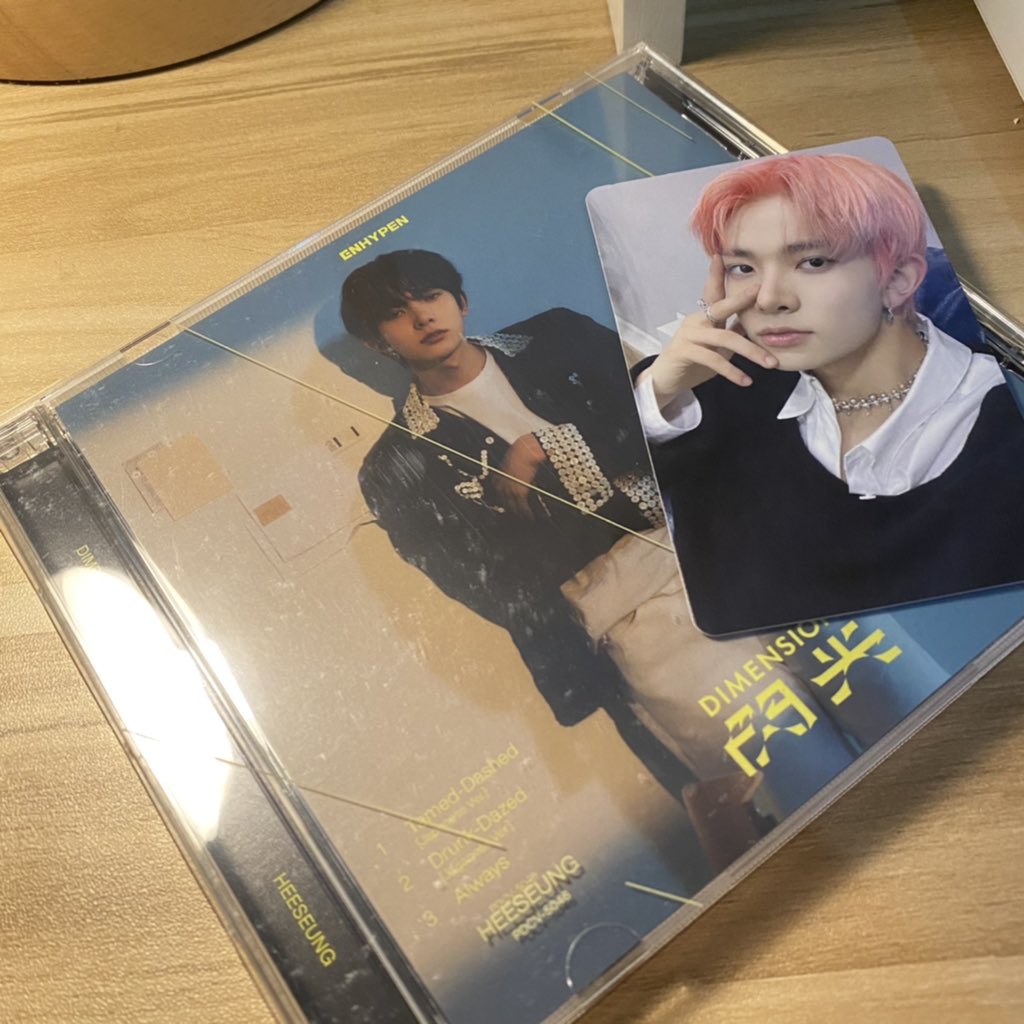 02J4YCARTS's tweet photo. thank you so much @wednesdaymoon99 ! heeseung soljack arrived safely 🫶🏻🫶🏻
#WMPROOFS https://t.co/e06X0wiYX1