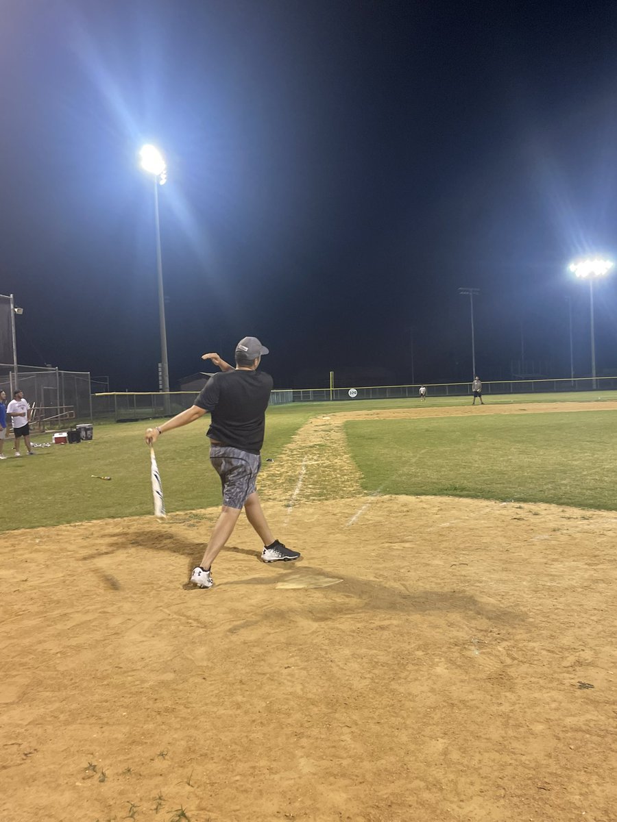 Real_FreeAgents's tweet photo. Late night grind while the haters are sleeping 🤫 https://t.co/GLcz4urETy