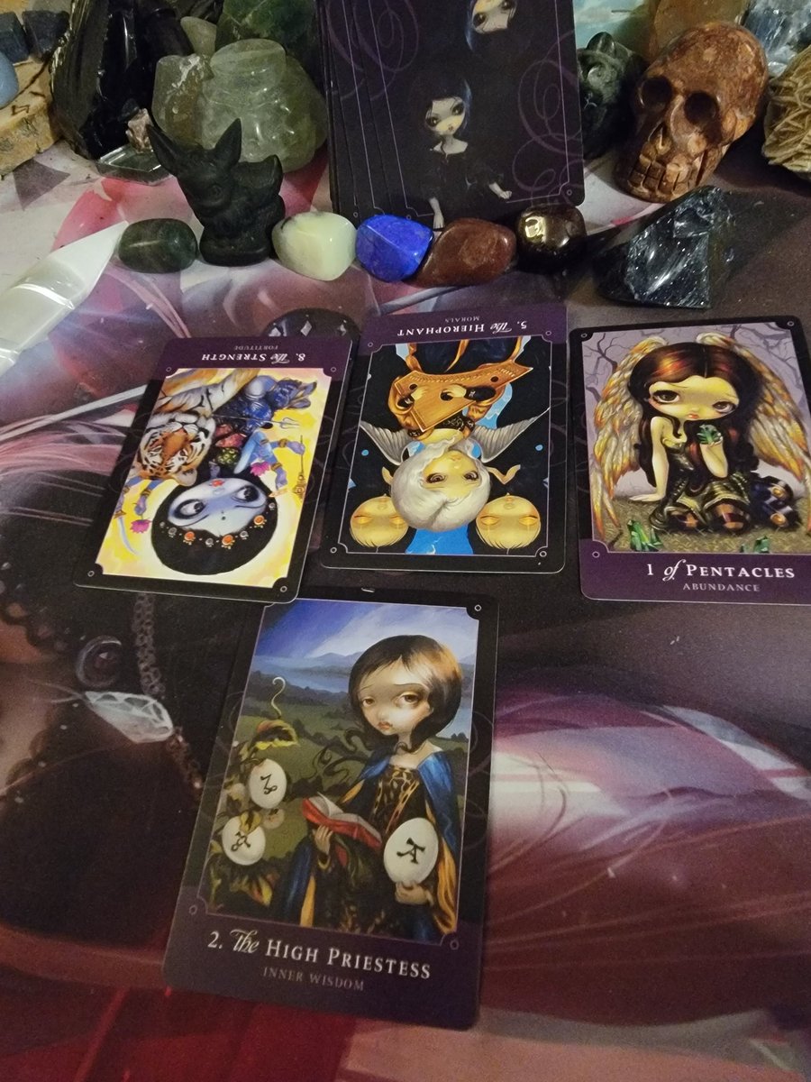 CousinsJasper's tweet photo. #tarot https://t.co/2O0kvH8yqT