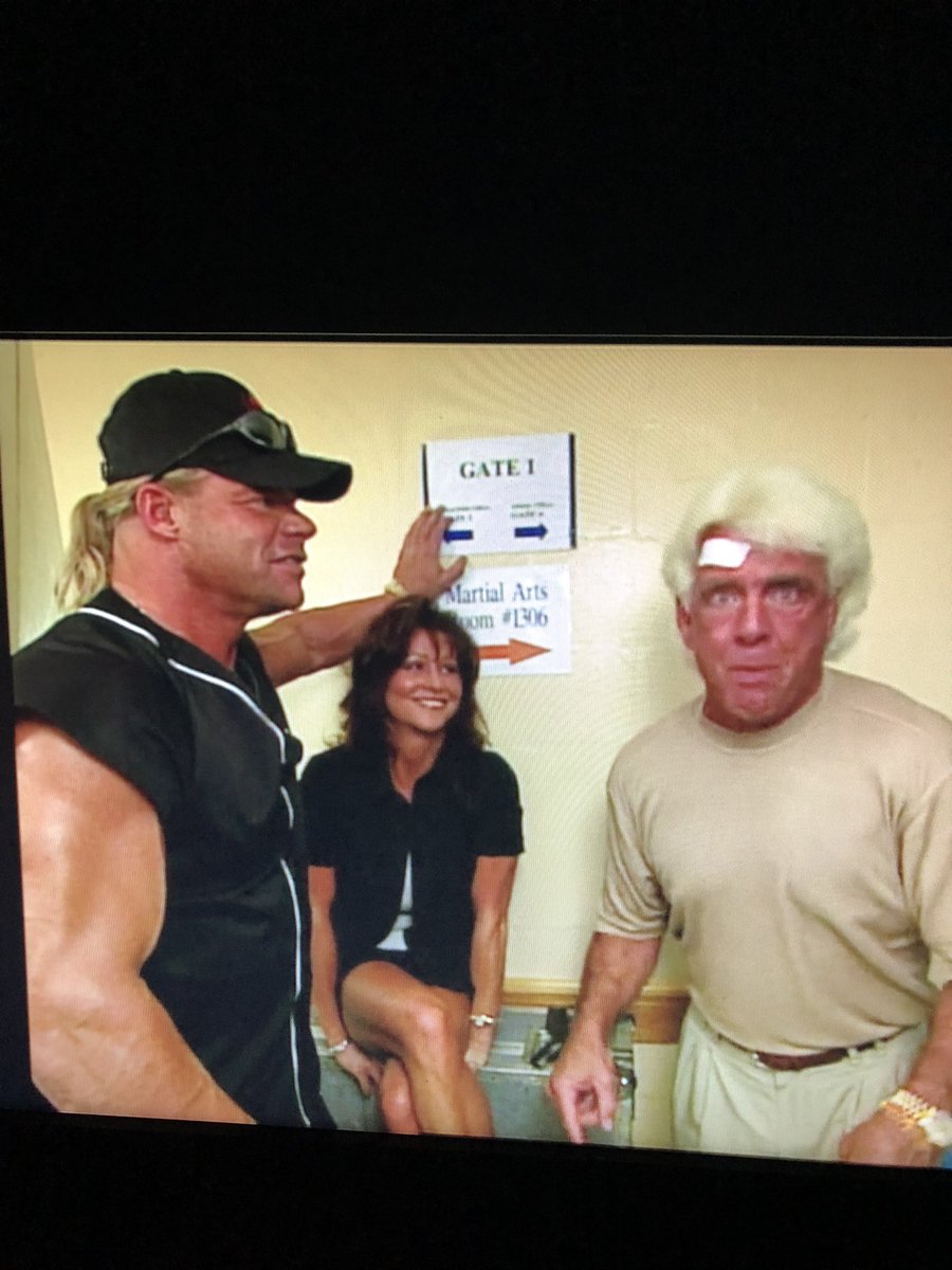 BobWarlord's tweet image. #TwoLeft
#MartialArts
#Room1306
@cactus901