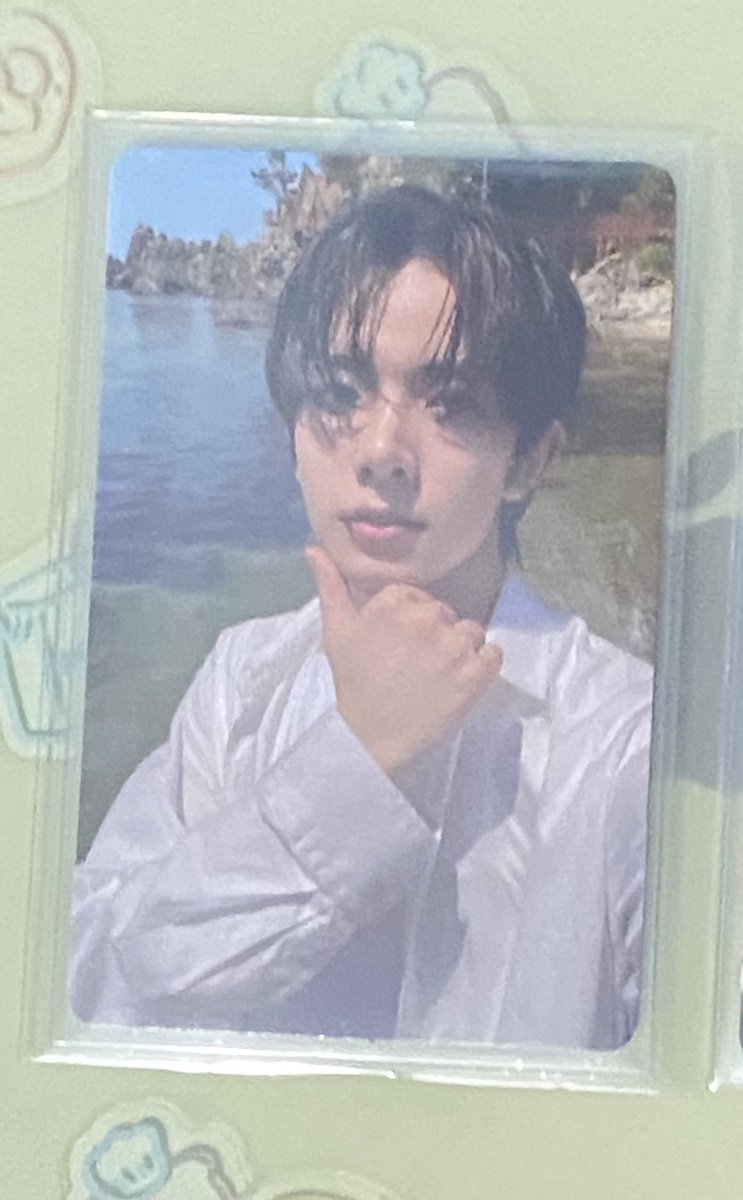 Iovmart's tweet photo. 💭⌇wts lfb ph | heeseung d:a &amp; d:d yzy r1 pc

 ♡̵ press alt for price and notes
 ♡̵ on hand &amp; mint condi
 ♡̵ sold as a set
 ♡̵ can look for kahati 
 ♡̵ reply mine / dm to claim

t. hee d:a d:d yizhiyu r1 pc
— pls rt https://t.co/TW5iCQwKez