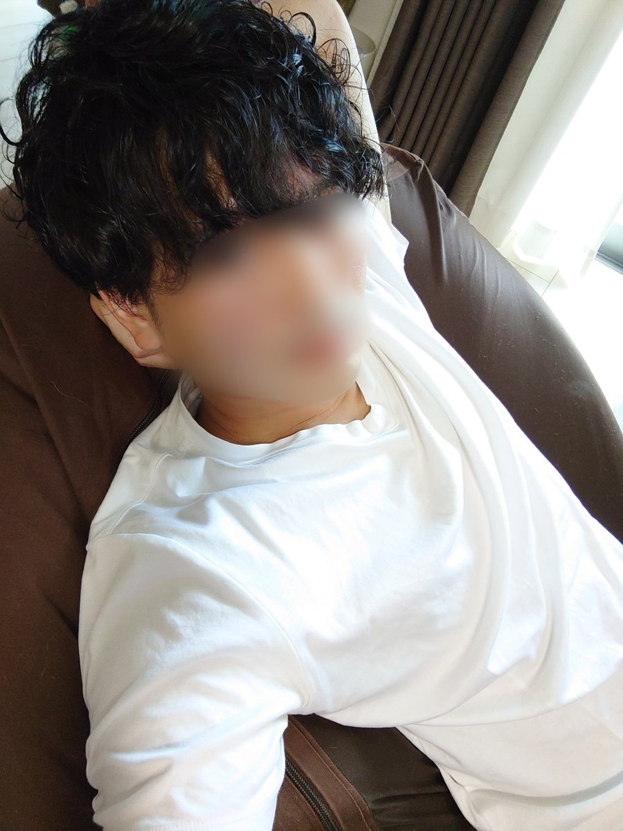 DomdomMomotaro's tweet photo. アイコンの髪型はリアルだとかなり長髪だと気付きました https://t.co/ZAXuFRMfli
