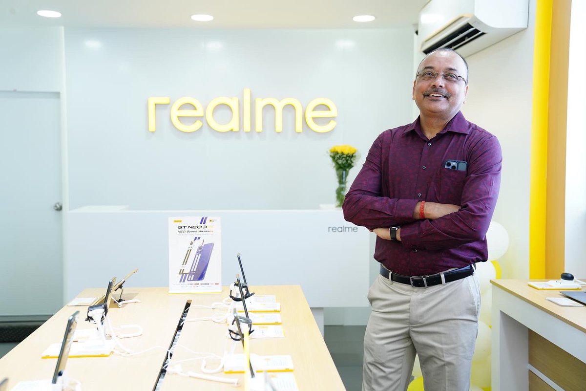 Techzonebbsr's tweet photo. The new beginnings welcomes us as the future is now…

realme Smart Store A/83 Bapuji Nagar, Bhubaneswar

Call: +9190830 36064

#realme #realmetv #realmegt #realmesmartphone #realmesmartwatch #realmesmartstore https://t.co/P83kmk3bBK