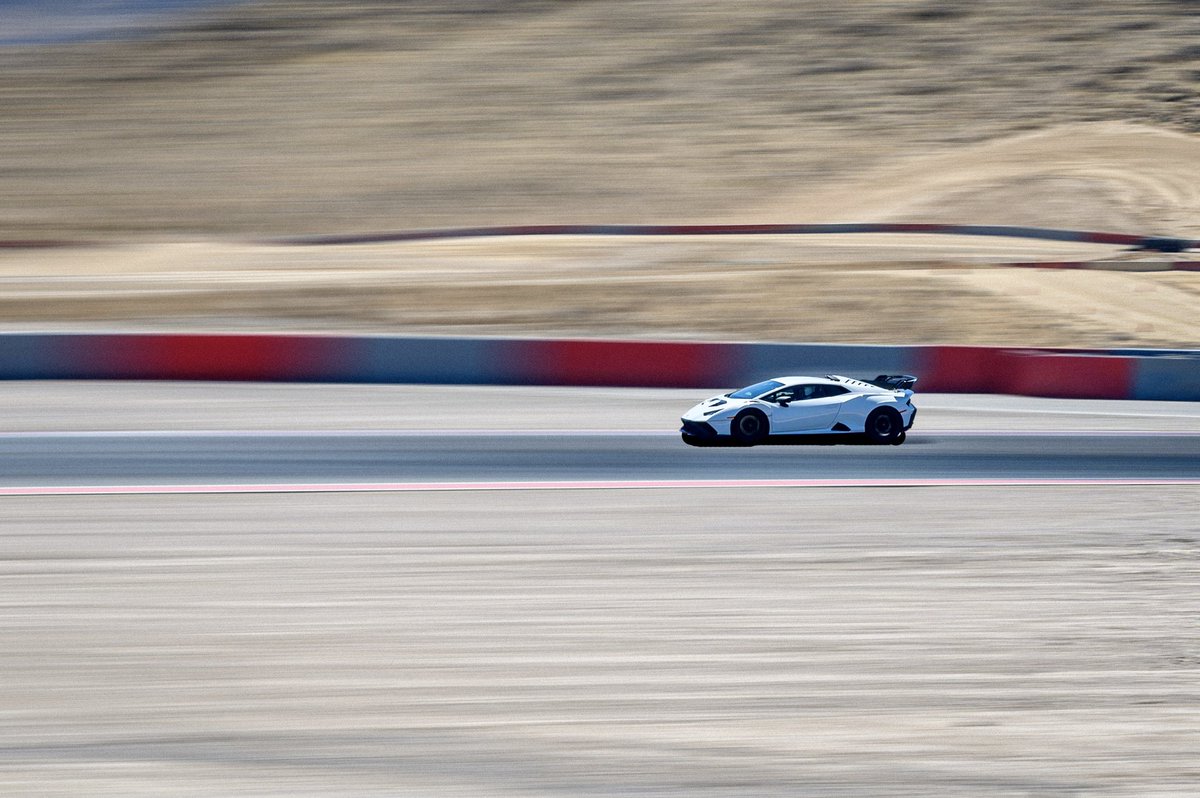 _dylanwee's tweet photo. Las Vegas 2022 — Day 3: Race it like you STOle it || #exoticsracing #speedvegas #lamborghinihuracanSTO #lamborghini #huracan #STO #racing https://t.co/8ohXgQv4DU