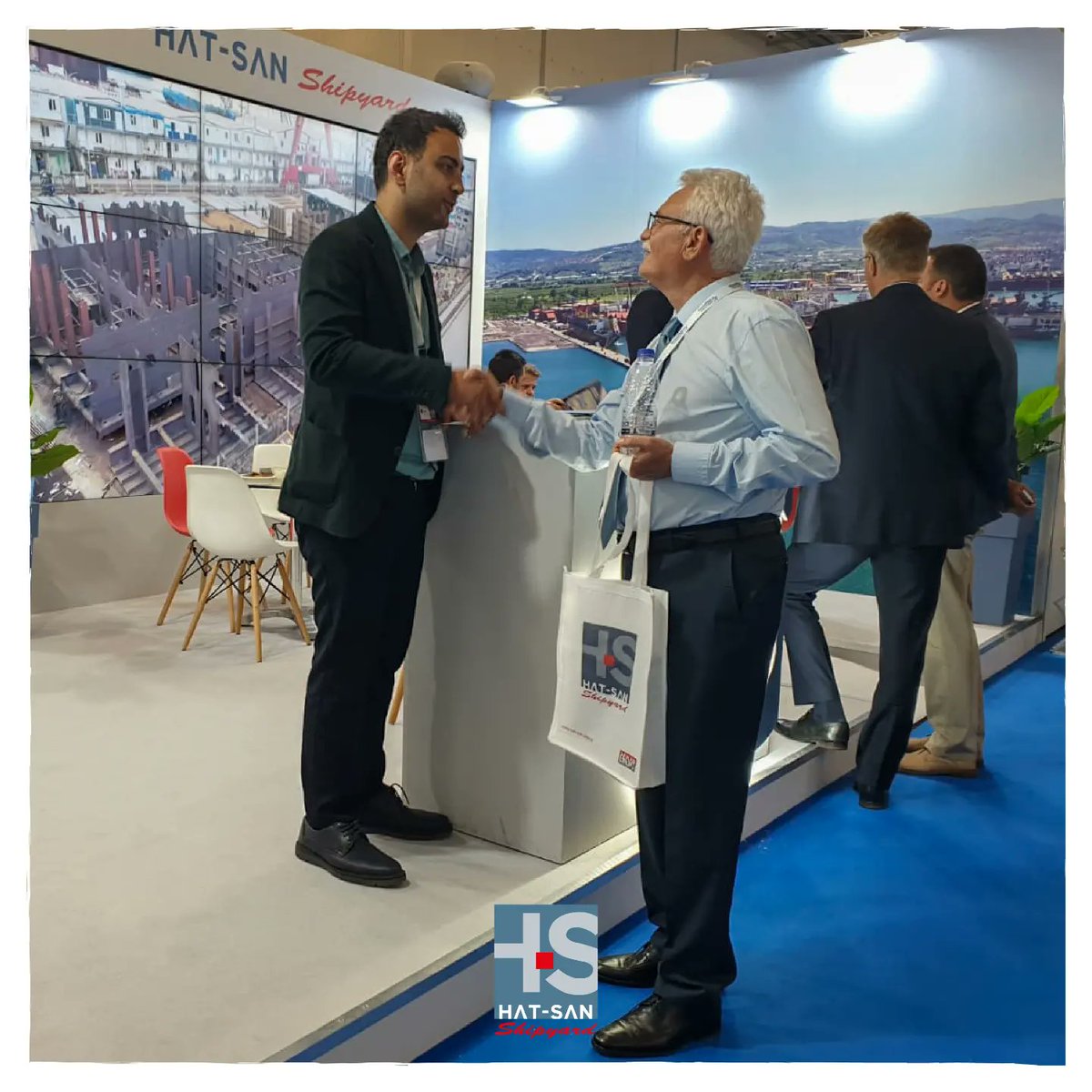 hatsanshipyard's tweet photo. It was great pleasure for us being a part of Posidonia 2022 and meeting with friends. See you next time.
#ship #hatsanshipyard #conversion #docking #vessel #floatingdockbuilding #maintenance #drydocking #shiplengthening #offshore #BWTS #retrofit #scrubber #floatingwindfarm #barge https://t.co/PpbqolC5zb