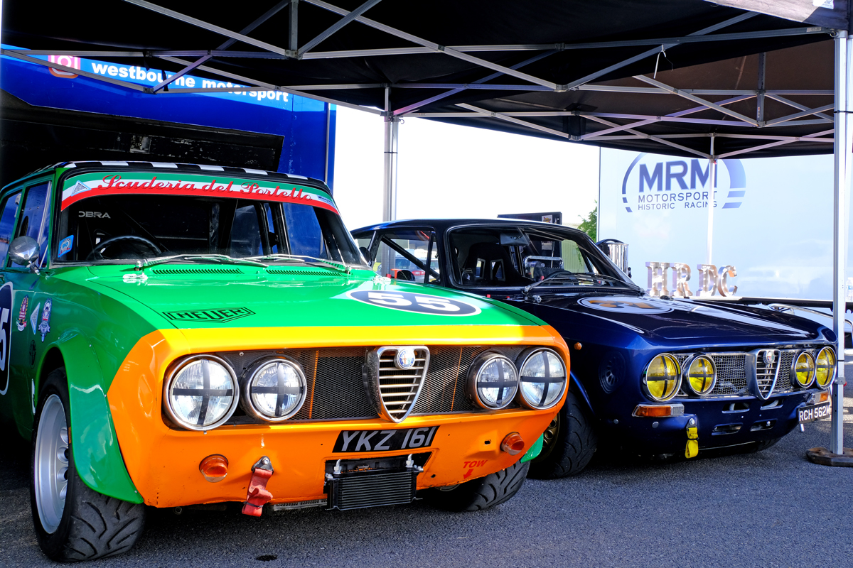 thruxtonhist's tweet photo. Ambling round the Thruxton paddock on a Sunday morning...

@thruxtonracing 
 #thruxton #historicmotorsport #thruxtonhistoric https://t.co/GU5xwi6xPq