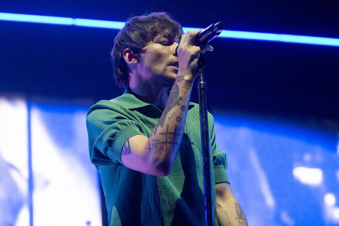 HLDTour's tweet photo. Louis Tomlinson, live from Citibanamex Auditorium.
#LTWTMonterrey
11.6.22

📸: @RaulVFdz https://t.co/Z0nNR2HXYh