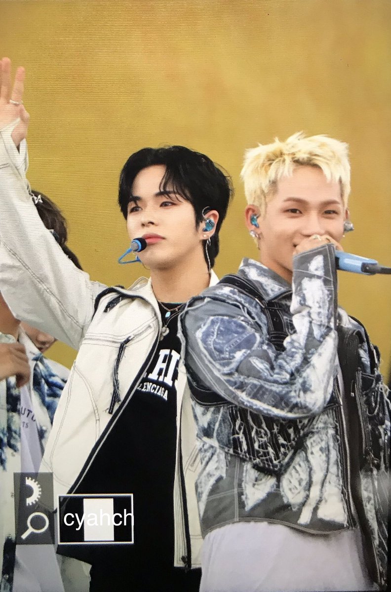 cyahch's tweet photo. 220612
🫶🏼
#최현석 #CHOIHYUNSUK
#TREASURE #트레저 
#윤재혁 #YOONJAEHYUK https://t.co/aMdDJnRmd4