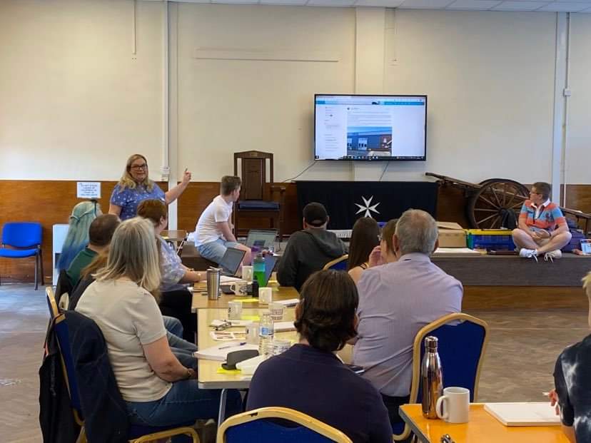 SJA_LASR_East's tweet photo. Kent Youth Leaders CPD day in Ashford. Heartbeat session completed following opening comments from our County President. Safeguarding session just started. More sessions to come including arts and crafts #youthleadership #heartbeat @SJALondon_South @kayburbidge @dawnhchandler https://t.co/8irPGsOItQ