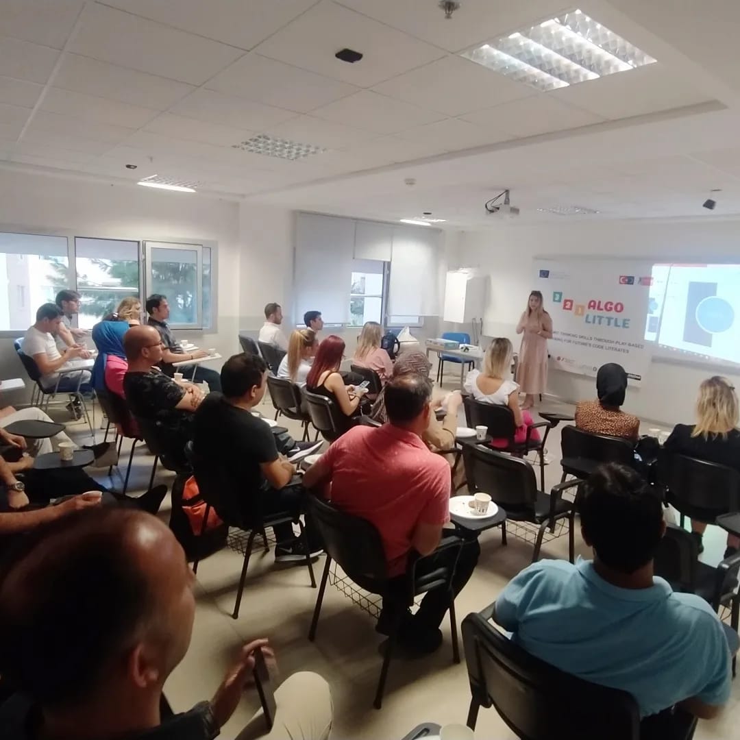 algolittle's tweet image. Multiplier Event in İzmir ✨ @ulusalajans #algorithmicthinking #preschool #ErasmusPlus #ulusalajans algolittle.org