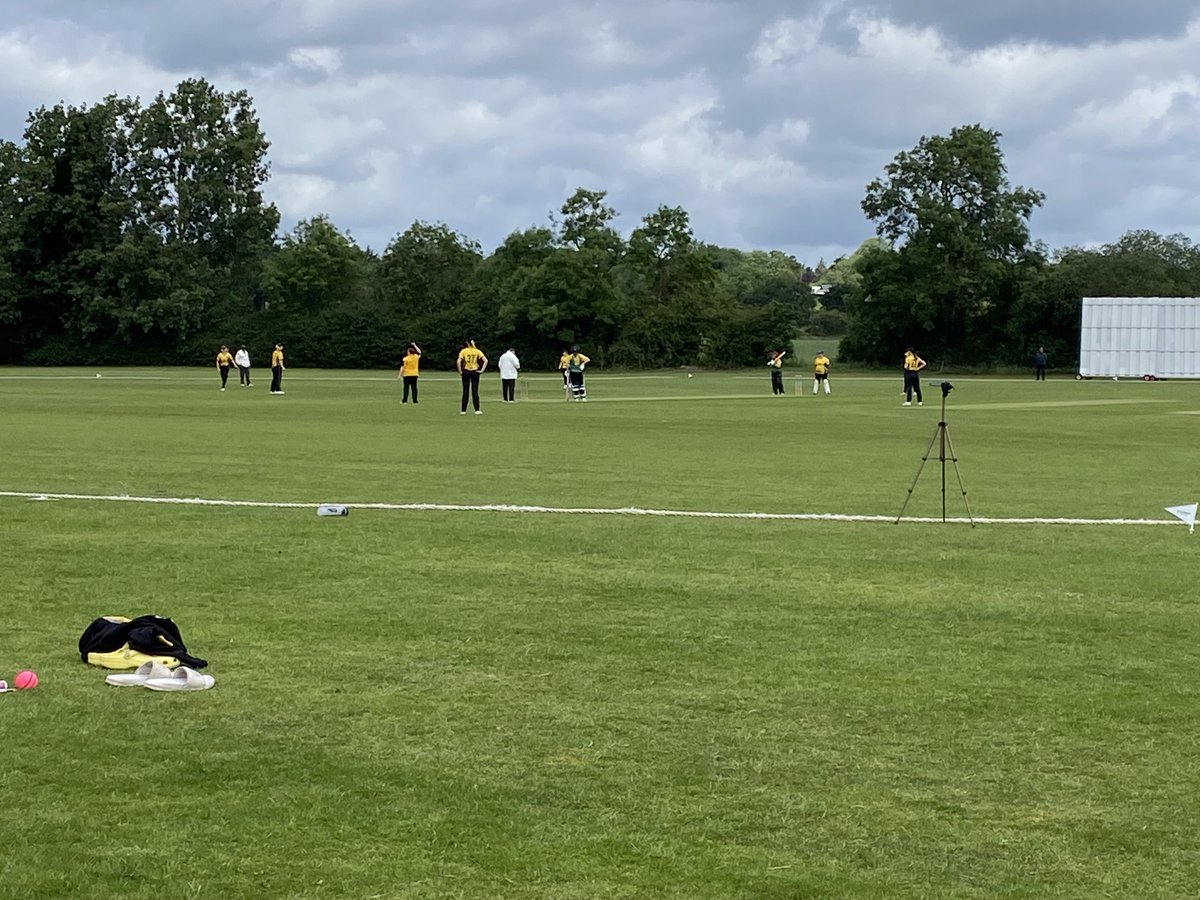 lou handy tweet media