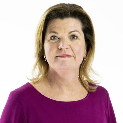 jaapjandevries's tweet photo. "Hoi allemaal, mijn naam is Christianne en mijn spreekbeurt gaat over stikstof, eh, ik bedoel woningbouw." https://t.co/hJY0e5SIhX