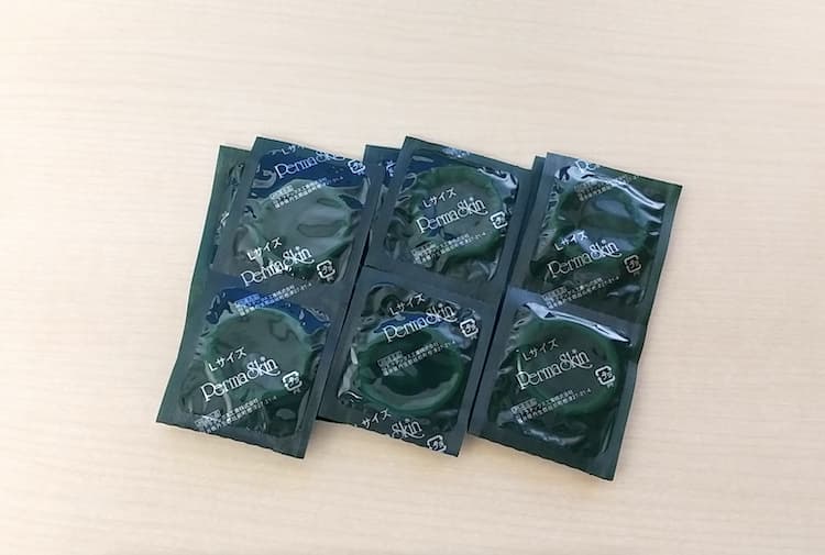 condoukun's tweet photo. 山下ラテックスっていうコンドームメーカーもあるんだ。

パーマスキンLサイズ、使ってみたけど結構よかったよ。 https://t.co/xDNw5Yx0cA
