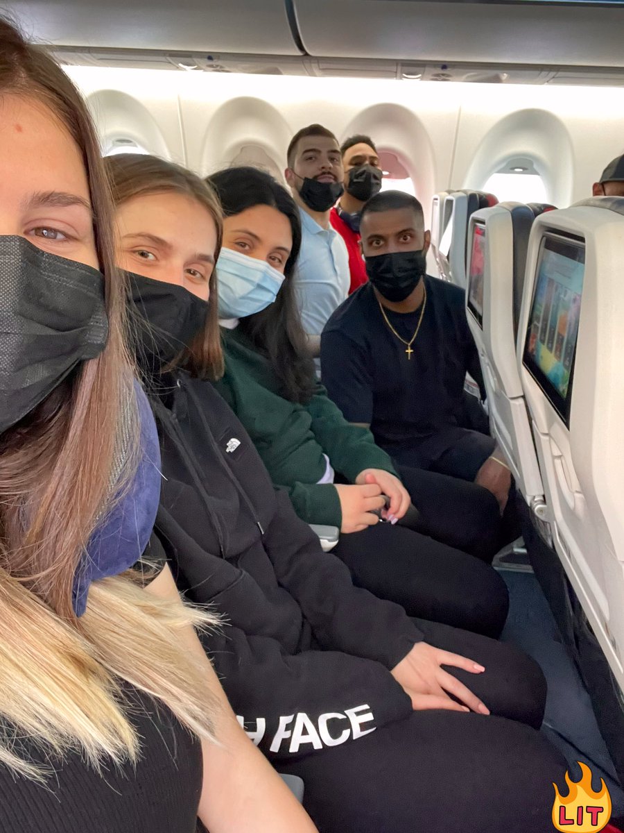 LaviniaTrifoi's tweet photo. On route to Calgary for #CCCE2022 . CSC you soon !🥼🧪✈️ https://t.co/wQqjWNv3lk