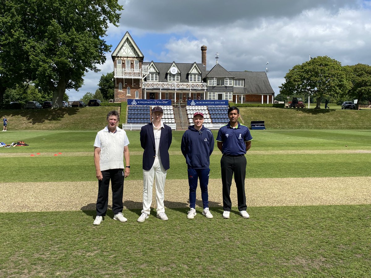 Blues v Bradfield Waifs (50 overs, <a href="/CricketerCup/">TheCricketerCup</a> sponsored by <a href="/nicholsondrygin/">Nicholson Gin</a> 1st Round) 

Bradfield Waifs win the toss &amp; elect to bat - match available to watch at youtu.be/V0JIiL4M1po🏏🏆👍