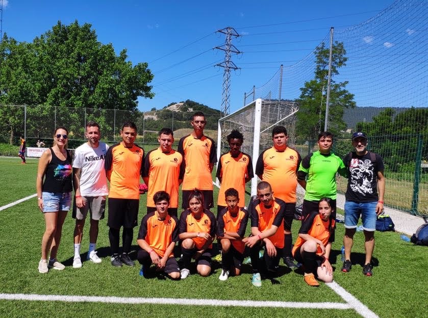 fundaciompla's tweet photo. Tornant a gaudir del torneig #enfutbolat en la seva 4a.Edició. Una jornada de convivència molt especial 🙌 Agraïm l'esforç a tota l'organització de la @FCF_CAT per aquesta iniciativa tan necessària! 💯 https://t.co/IztPTACApN