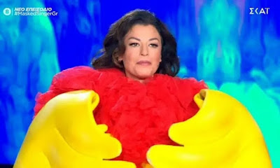 faymple's tweet photo. #themaskedsingergr πίσω από τη μάσκα https://t.co/ngvR6M46um https://t.co/U7sD54PhFC