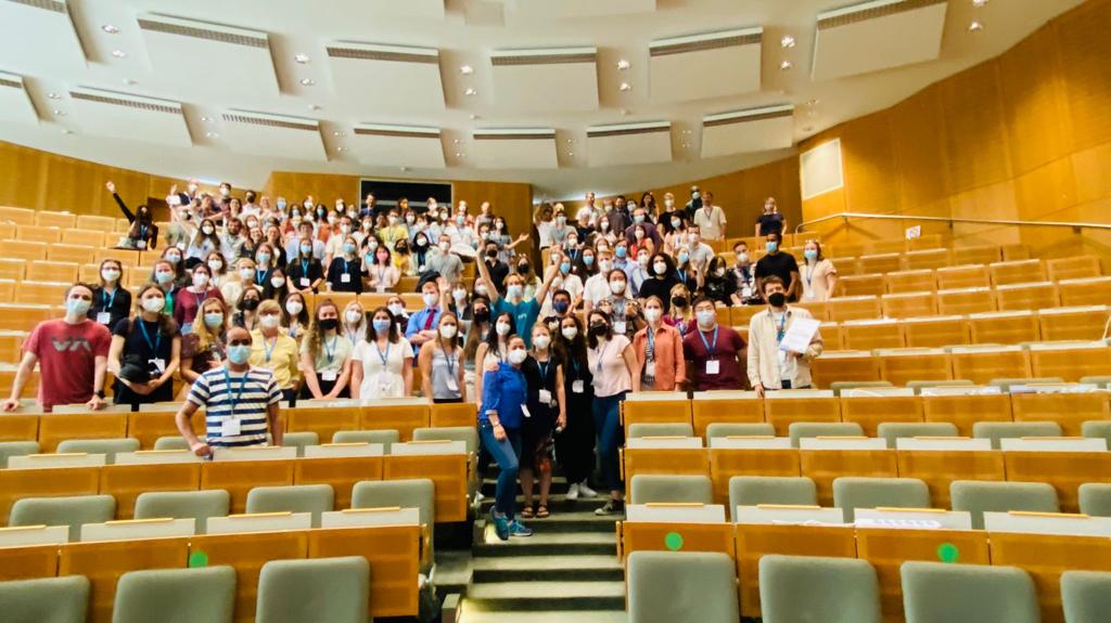 GiuliaPerticari's tweet photo. We had such a great time attending the #IPSCC2022 conference at @DKFZ in #Heidelberg!
Amazing opportunity to learn about beautiful science made by beautiful people 🔬🌍💚

@ConferenceIpsc @DKFZ
@semm_it @CRUK_CI @CRUK_MI @CRUK_BI @CRUKCOLcentre @karolinskainst @NKI_nl @MDC_Berlin https://t.co/L34y5DLkqh