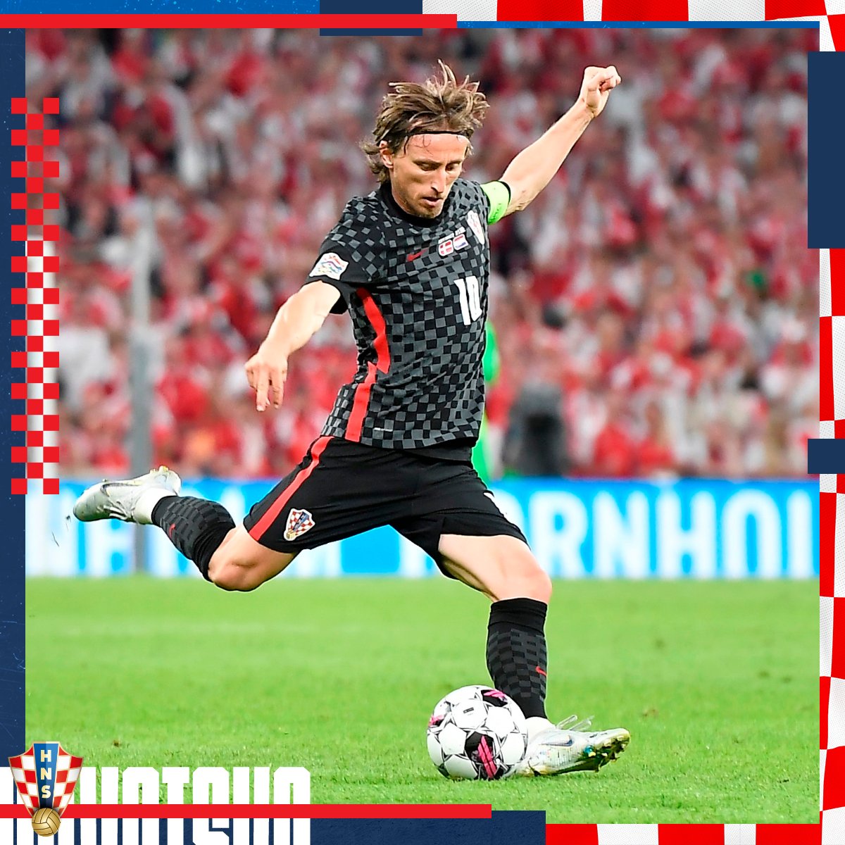 HNS_CFF's tweet photo. "@lukamodric10 is so eager to play for #Croatia, as it was obvious in Denmark. That was a fantastic, world-class performance. At this moment, he is among the best midfielders in the world, if not the very best himself" - @DalicZlatko 

#Family #Vatreni❤️‍🔥 https://t.co/WG8QNSFNV6