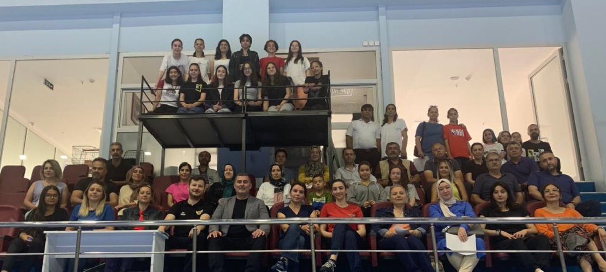 Yenimahalle'de Ailelerimizle beraber yeni sezonun ALTYAPI  çalışmalarına başladık..🤾🏾‍♀️🤾‍♂️🤾🏾‍♀️🤾‍♂️👏👏🇹🇷