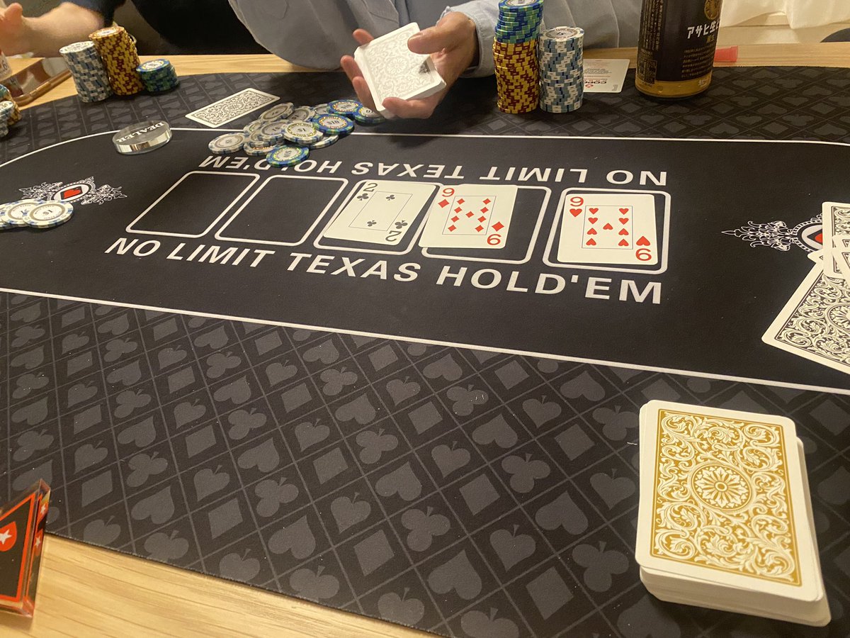 kkdotnft's tweet photo. オフラインでもやるよぉーー
#NFT #NFTJPN #poker #CBP https://t.co/5ryxH0HVet