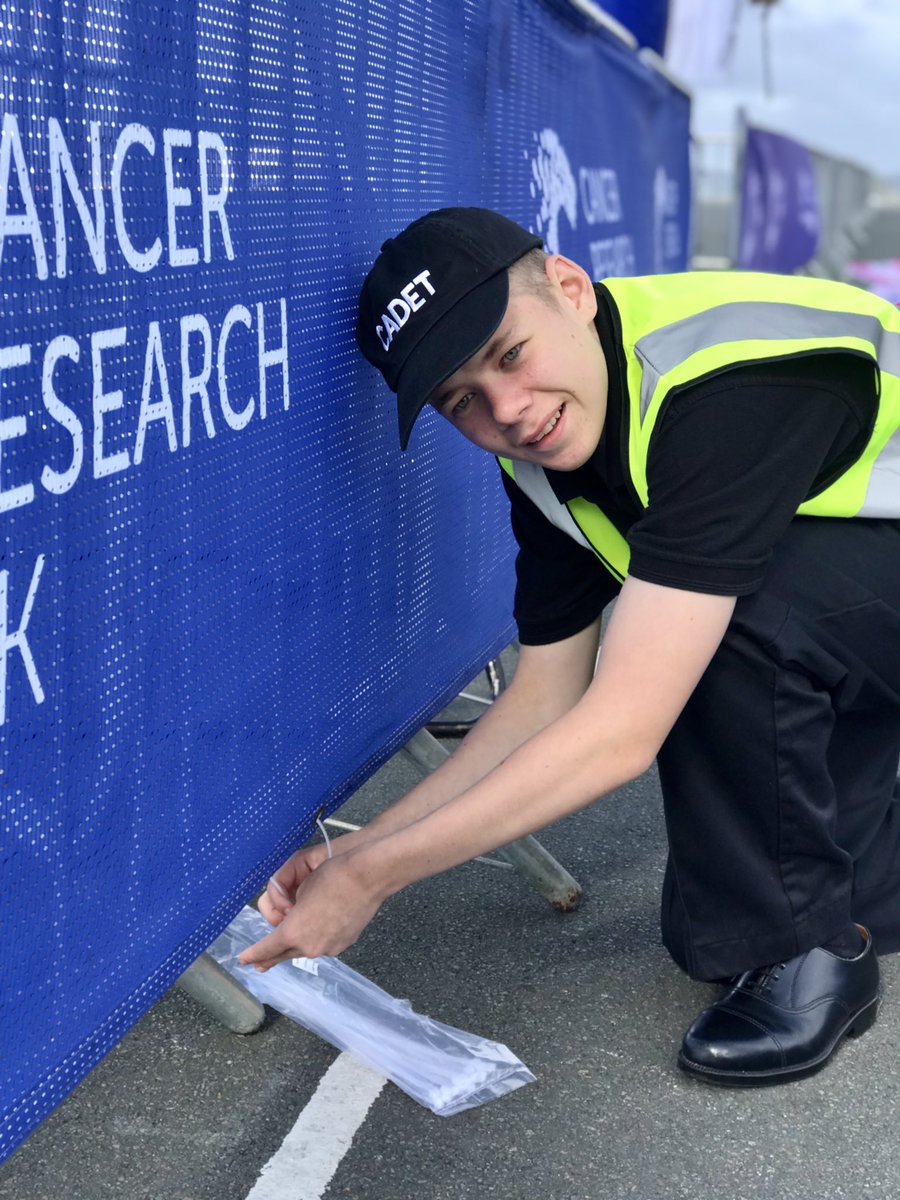 PlymouthVPC's tweet photo. Plymouth Cadets working hard today assisting Cancer Research Uk on Plymouth Hoe #raceforlifeplymouth 👏🏻👏🏻🏃‍♀️🏃‍♂️💗 #beacdet #PLYMOUTH @DCPolVolunteers @DC_Police https://t.co/gNofMSO4t5