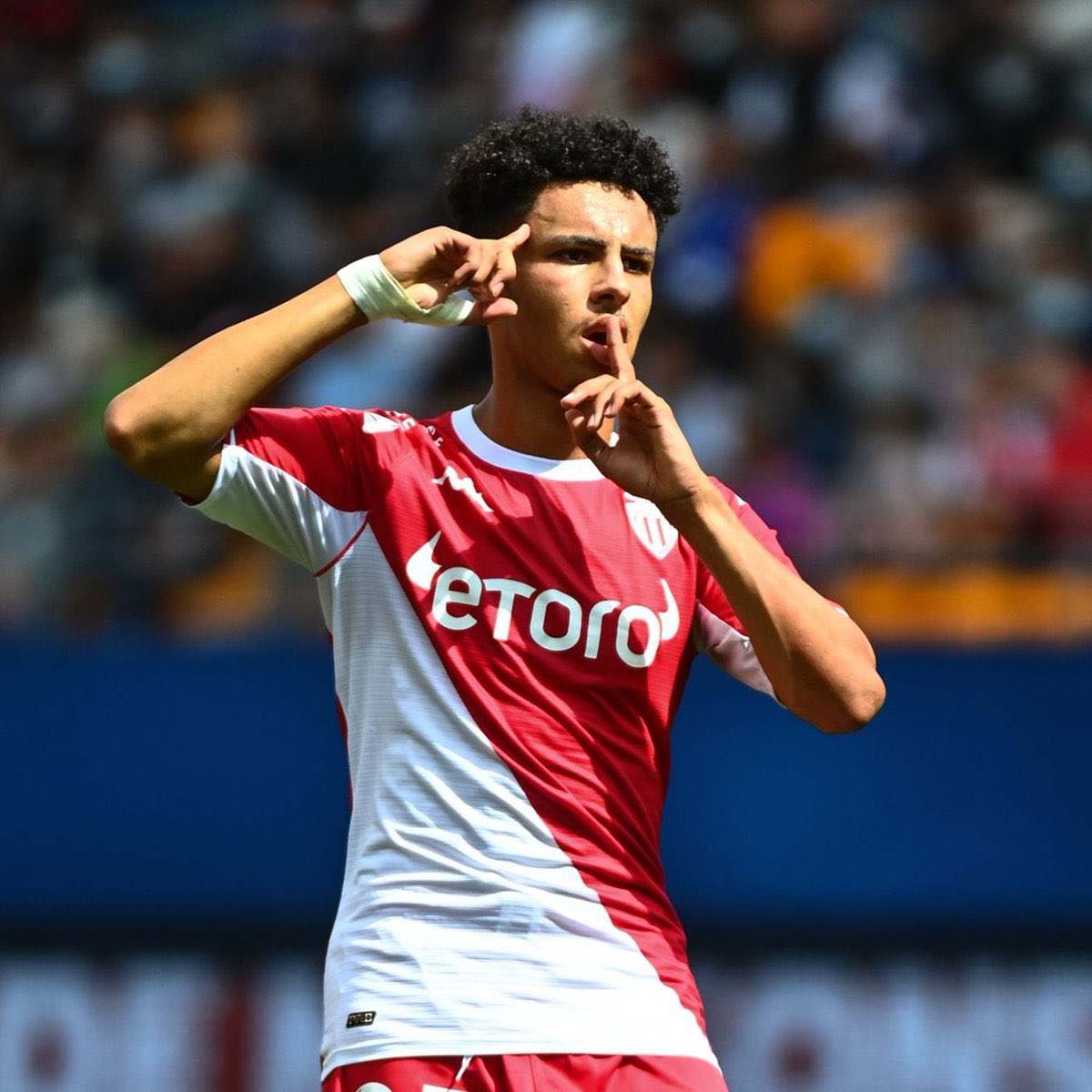 Monaco76_Yt's tweet photo. Hello concours du week-end #sorare ! �� gagner le talentueux Diop ! 
Pour jouer :
- Follow &amp; Retweet
- Like + Follow  : https://t.co/qycEts5qQk
Tirage mercredi
Tu n’es pas sur sorare? Rejoins nous ➡️https://t.co/J9DFwf9mUL et bénéficie de ta carte offerte pour 5 enchères achetées https://t.co/8P14SD9Q3G