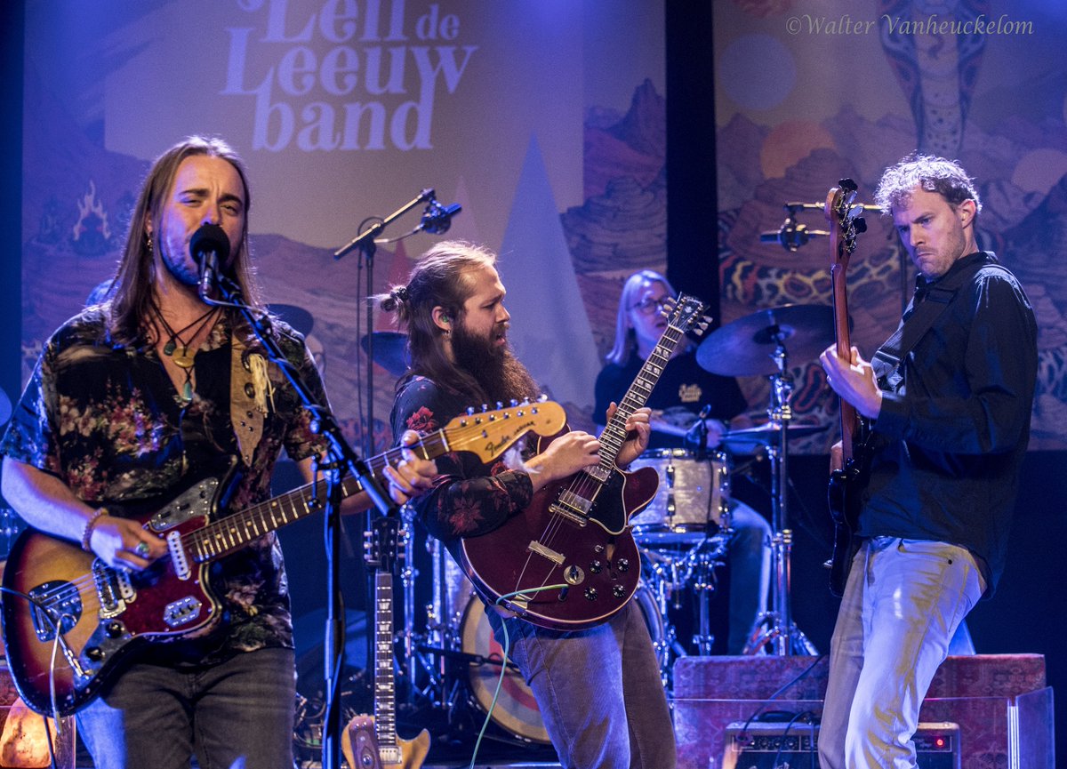 Het is alweer de laatste dag van de Cultuurweek Leusden. De Skyblasters spelen om 16.00 uur in De Korf en Leif de Leeuw Band sluit om 20:00 uur knallend af! De cultuurweek is gratis toegankelijk. zorg dat je dit spektakel niet mist.

Meer info via cultuurweekleusden.nl