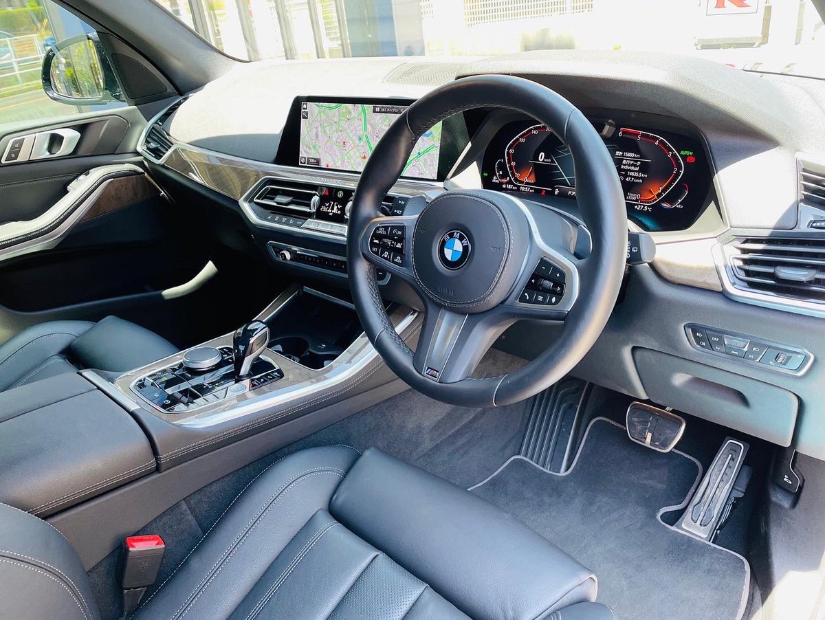 FREED_NAGAKUTE's tweet photo. 【BMW X5 M sport】がご成約です😊

ラゲッジスペースが上下に開くことでBBQや釣りのちょっとした物を一旦置くことができます🙆‍♀️
アウトドアに最適です👍

この度は、ご成約誠にありがとうございます！！😊
 #bmw  #x5  #xdrive  #35d  #msport  #x5msport https://t.co/tZTeb8wVio