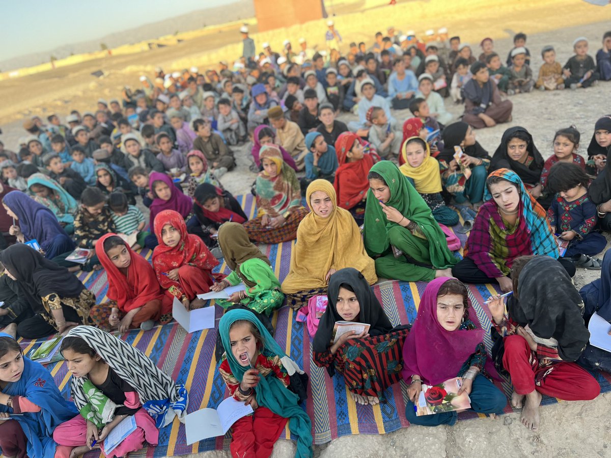 PenPath1's tweet photo. Penpath mobile school and library:
Teaches children in villages everyday
Children turn up to learn from mobile school with so much joy
Besides teaching, the mobile school provides children with learning materials, books and stationery
This is Afghans idea, provided by Afghans … https://t.co/4cKYT2ZhxC