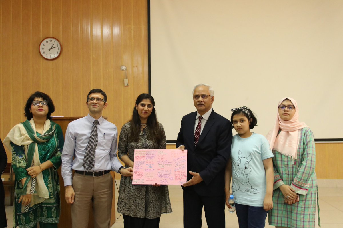 amal_academy's tweet photo. During the Amal Career-Prep Fellowship, our Fellows are tasked to initiate Mega Projects focused on education, social impact and poverty. @zaidia VC @gcuniversitylhr joined us and witnessed the impact our Fellows created through their Mega Projects. Thank you VC Sb for joining us https://t.co/sM8yUZnePG