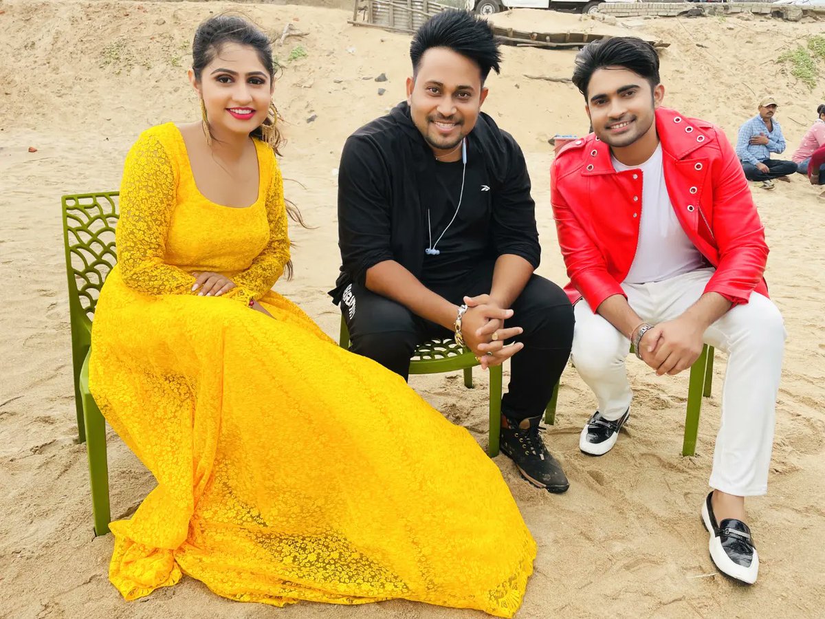 LubunTubun's tweet photo. Zee Sarthak Presents
A Beautiful Romantic Song Shoot for
Upcoming Movie
Choreography- @LubunTubun
.
@zeesarthaktv #LTProduction #shootingset #upcomingmovie https://t.co/DDynb7qpgi