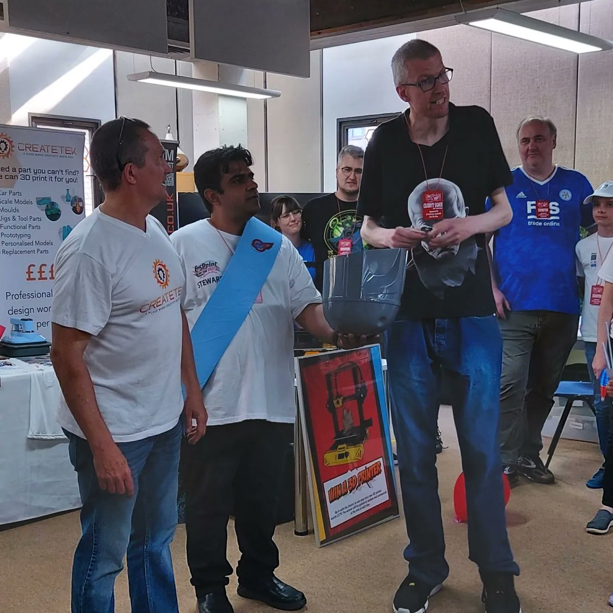 3DFilaPrint's tweet photo. Well done to Harvey who won our first #3DPrinter competition yesterday!
And thank you to @WRossnoke  (#StarWars #ArtemisFowl) for doing the prize draw.

Today we will be having ANOTHER prize draw where YOU could also win a 3DPrinter!

#CosPrintOnSea 
#3dprinting 
#cosplay https://t.co/2o910g6og1
