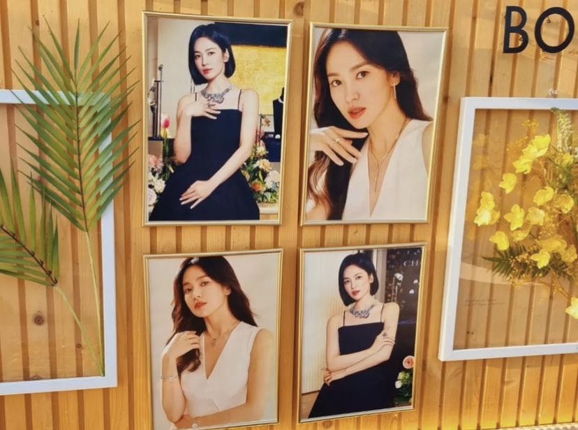 _hyekyolove's tweet photo. More food truck photos from Jung Kyung ho.

“I brought a few hundred extra stickers but they were all sold out, haha.. I think you’re receiving a lot of love not only from your fellow actors but also the staff. #SongHyeKyo ordered grapefruit tea.” #TheGlory https://t.co/kpeY2slsWD