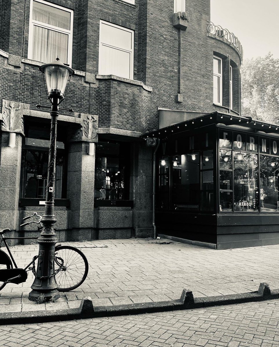 lbarten's tweet photo. We made it! 🥳 Luggage did not 😞 

Get ready for a slew of photos in these outfits. Be happy you aren’t too close to us!

#Amsterdam #Netherlands #Europe #Travel #TravelPhotography #WanderWithMe #50x50_Done! #75x75 #FoodHallen https://t.co/xtTRz1Mhgy