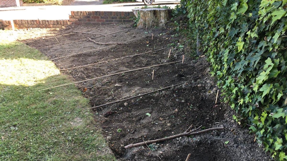 A huge thankyou to the #gardening #volunteers from <a href="/RicsBench/">Rics Bench</a> who prepped, measured &amp; dug a new #wildflower #meadow area for us. The children/families enjoyed sowing the seeds &amp; we hope our #community &amp; #nature will enjoy the new area

<a href="/churchofengland/">The Church of England</a> <a href="/ChichesterDio/">Chichester Diocese</a> <a href="/HHTCNews/">@hhtcnews</a>