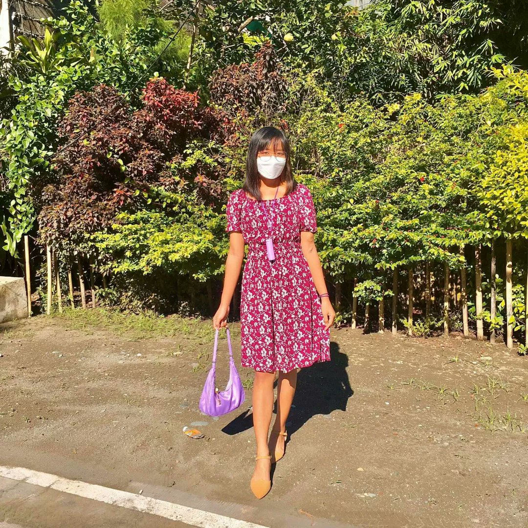 yourstawni's tweet photo. golden days 🌻💖 https://t.co/Th0Z3inLhL